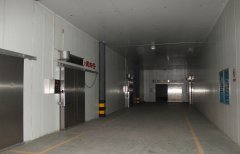 600平米低溫冷凍庫(kù)庫(kù)板價(jià)格，冷凍庫(kù)造價(jià)是多少